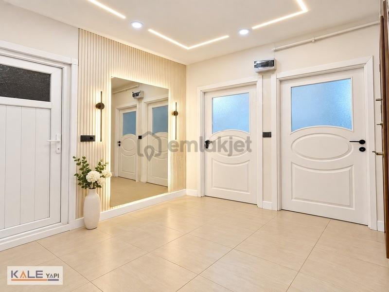 Metrobüse Yakın Giriş Emsali 2+1 Datılık Daire - 34