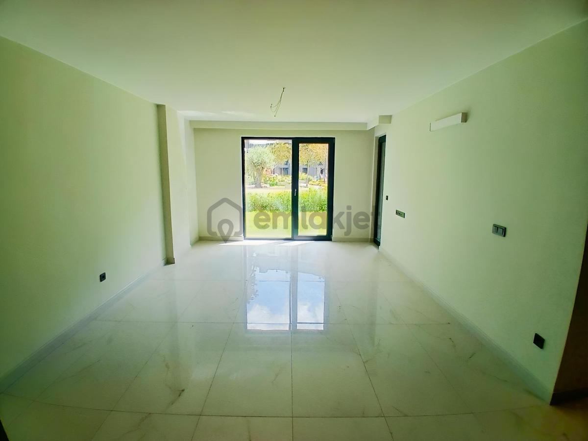 | Kiralık | Sinpaş | Boulevard Sefaköy | 3 + 1 | Daire | - 14