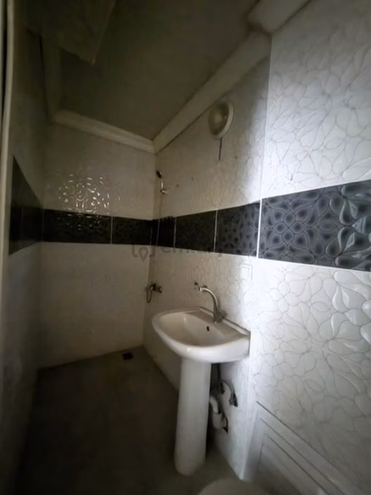 Buca Ufuk Mahallesin De Komple Satılık Bina - 35