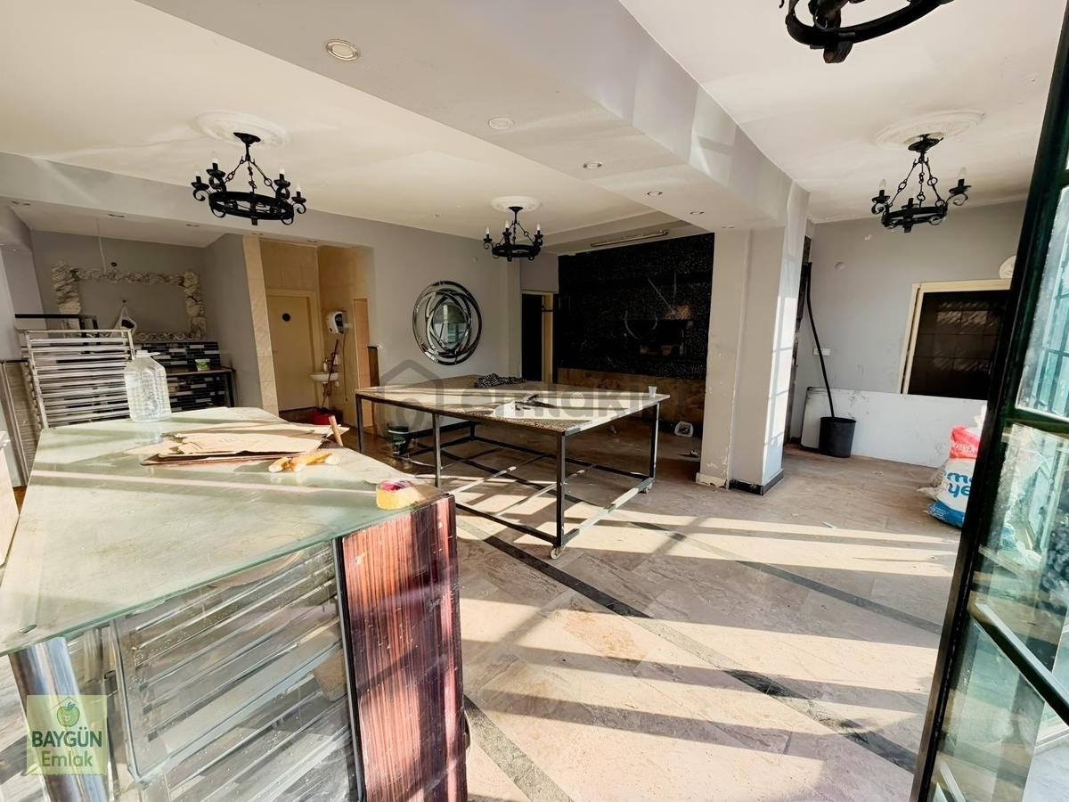 Karabağlar Çitlenbik Üstü Kiralık Dükkan 100m2 - 2