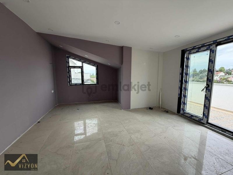 Satılık Tam Müstakil Geniş Bahçeli Villa Bayramoğlu - 12