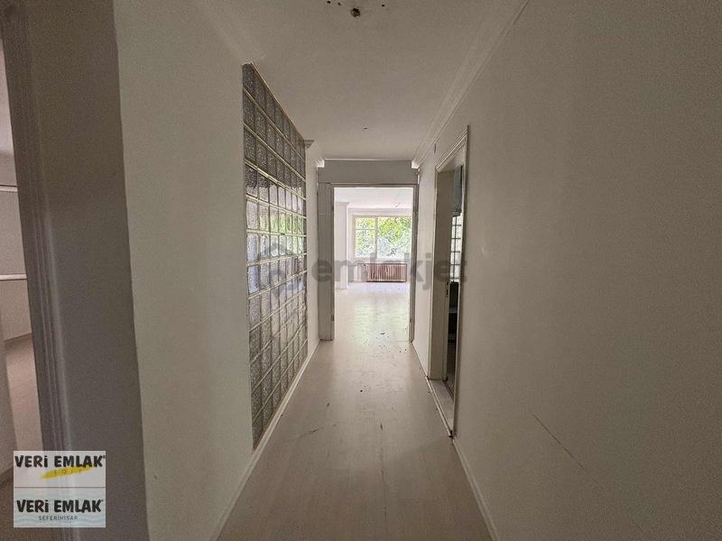 Alsancak Şair Eşref Bulvarı Üzerinde 1.kat İşyeri Büro - 4