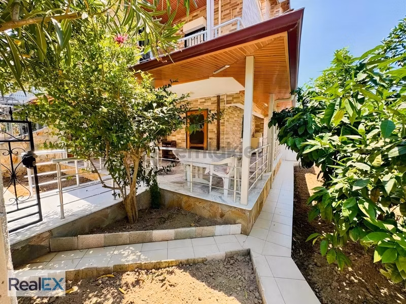 14 Evlerde Geniş Ailelere Özel 4+1 Fırsat Villa - 29