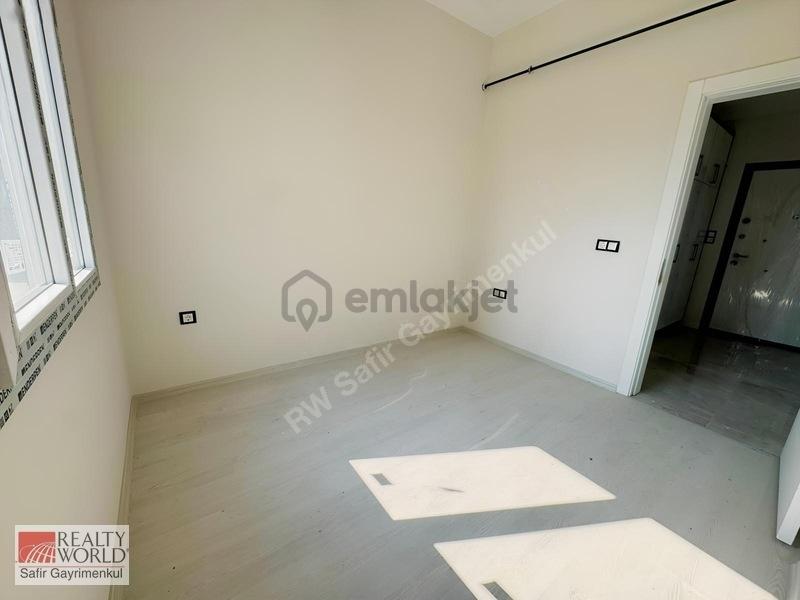 Pınarkent'te Site İçerisinde Arakat Sıfır 3+1 Daire - 12