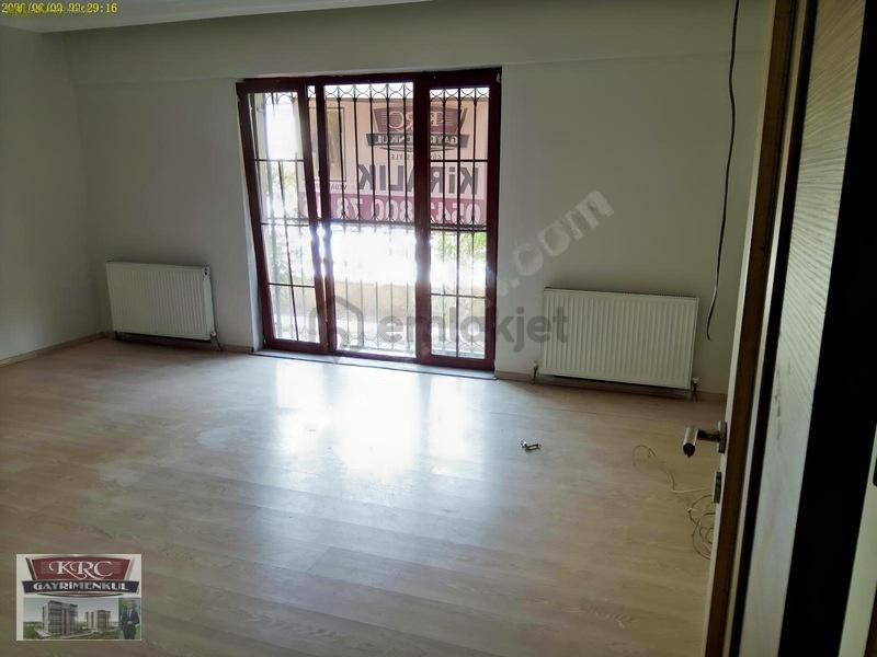Krc'den Merkezi Konumda Kiralık 4+1 Dublex Daire - 6