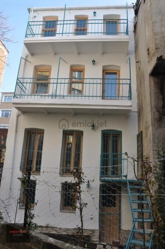 Beyoğlu Restore Edilmiş Tarihi Bina 4 Daireli 240 M2 - 3