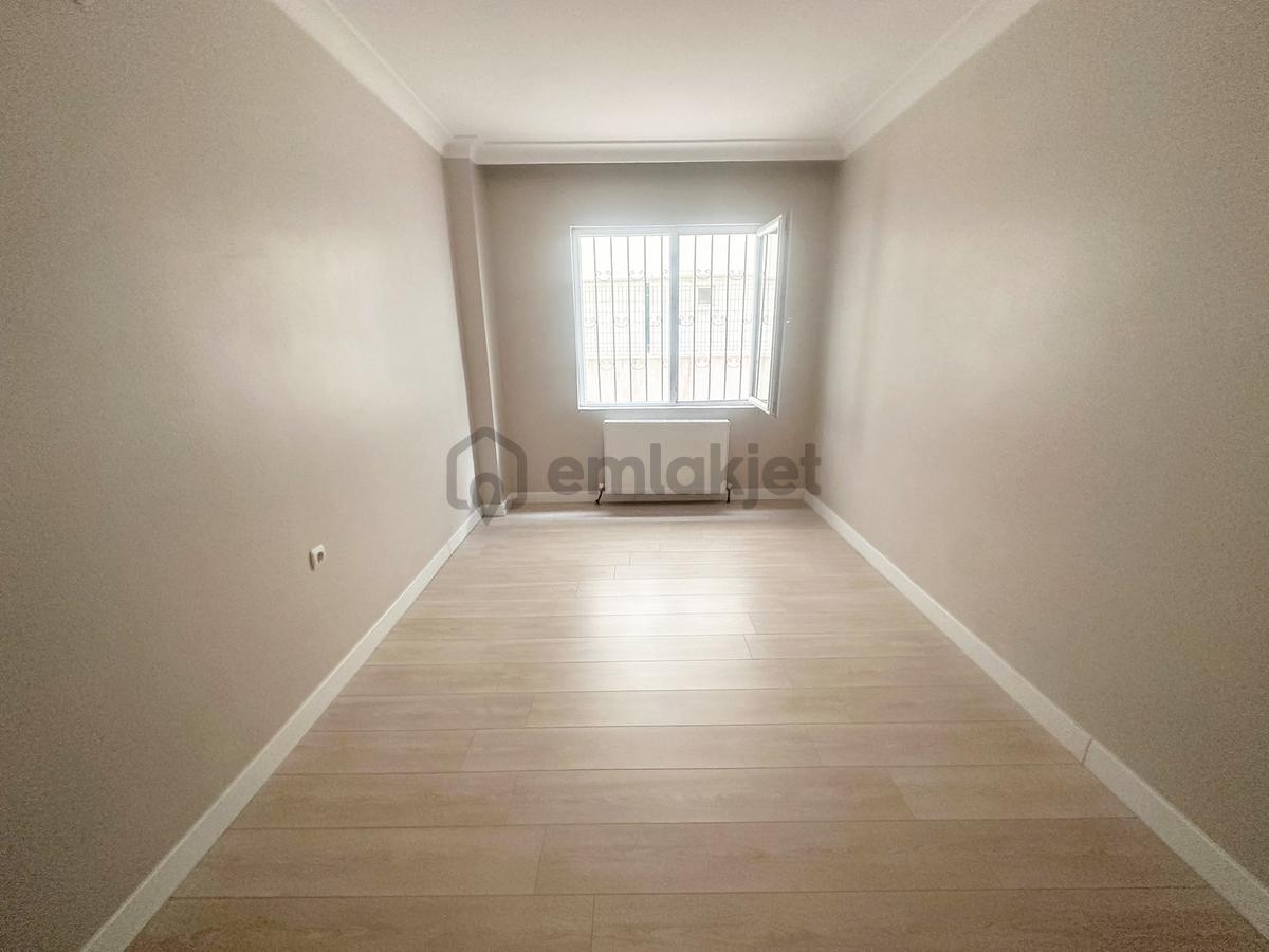 Alsancak Mahallesinde 2+1 Kiralık Daire - 21