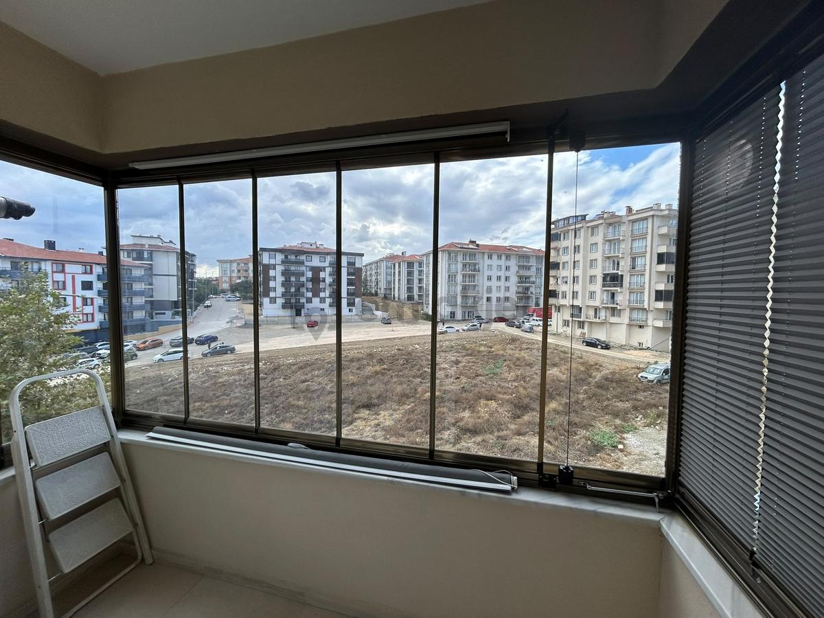 Gelibolu'da Geniş, Ara Kat, Full Eşyalı, Ebeveyn Banyolu - 22