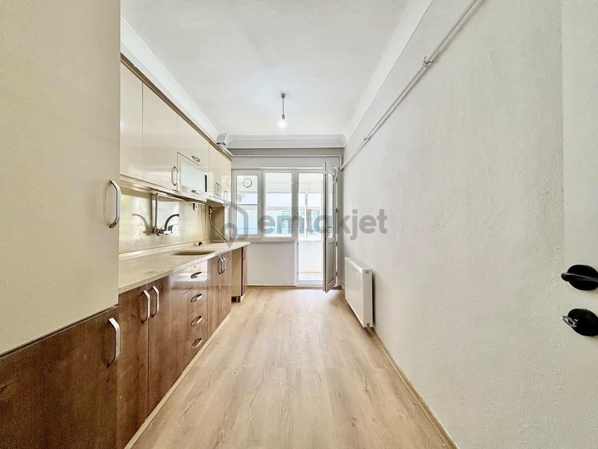 ꧁ay Emlaktan꧂ikizçay'da Denize 300 Mt Arakat Ayrı Mutfak Denize Yakın Satılık 2+1 Kombili Daire