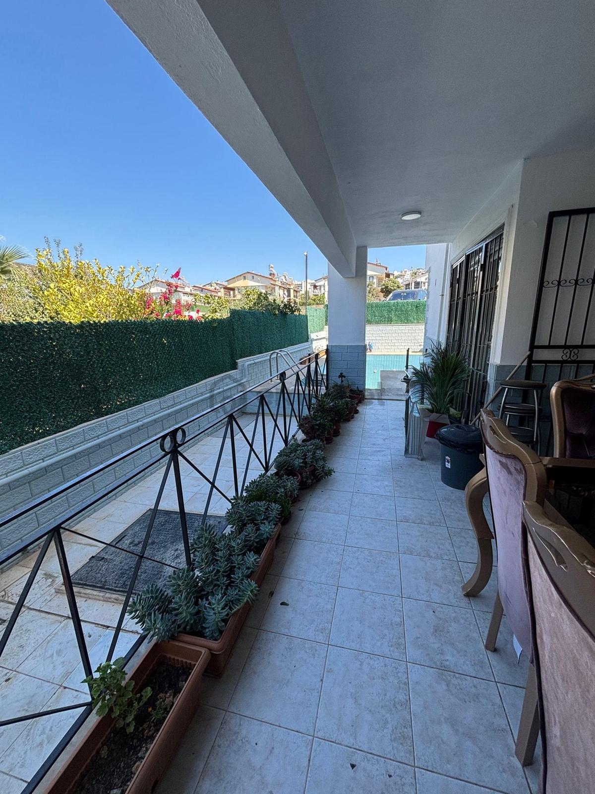 Kuşadası'nda Özel Havuzlu 4+1 Satılık Villa... - 9