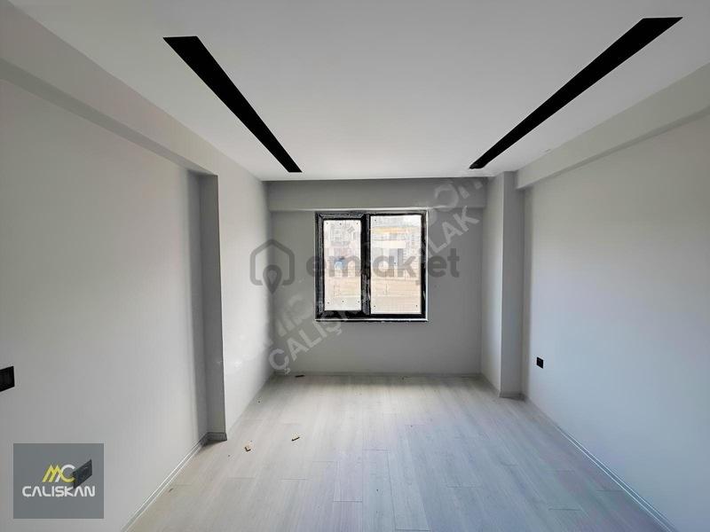 Güneşli Mahallesi Satılık 4+1 Konut - 13