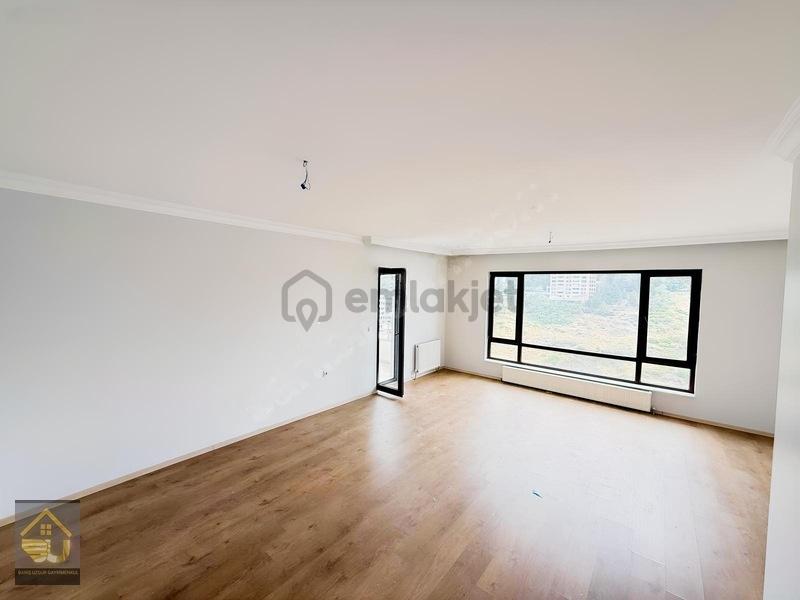 Kırkkonaklar Parlamenterler Sitesi Kiralık 4+1 - 4