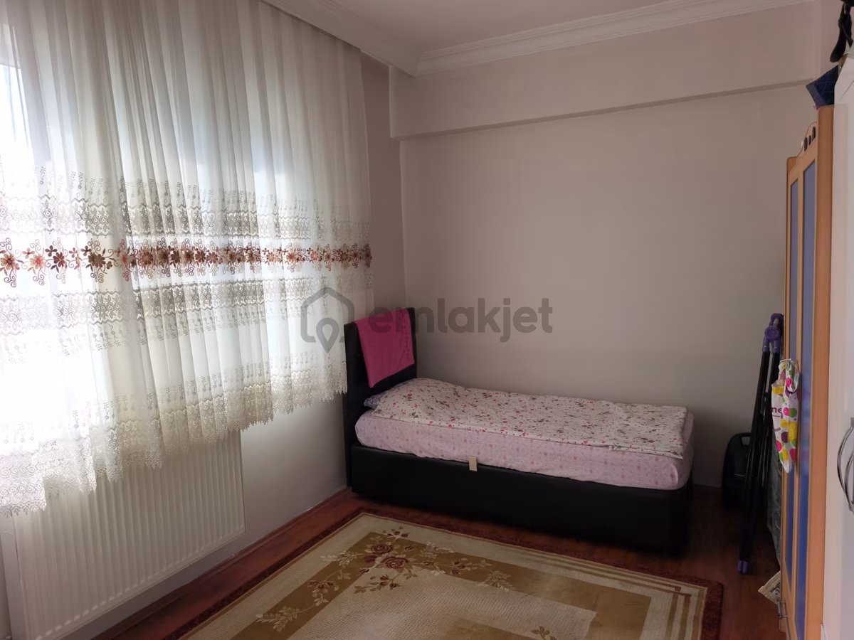 Anka'dan Devlet Hastanesi'ne Yürüme Mesafesinde Satılık 3+1daire - 12