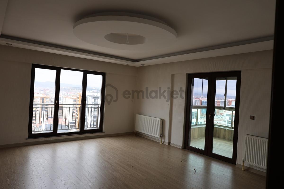 C.k.dan Numune Hastanesine Yakın Satılık 4+1 Lüks Daire - 24