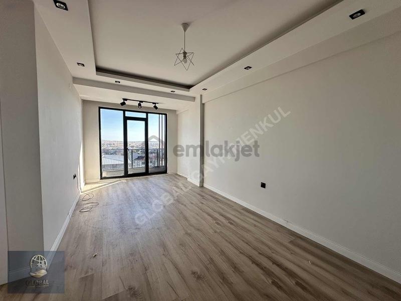 Rumeli Mahallesi Uysal Boulevardda 1+1 Kiralık Daire - 12