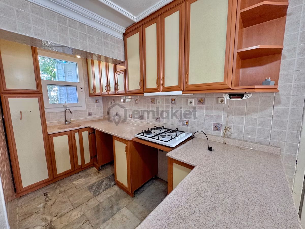 Karaova'da Ege Venüs Sitesinde Sürekli Kiralık 3+1 Villa - 4