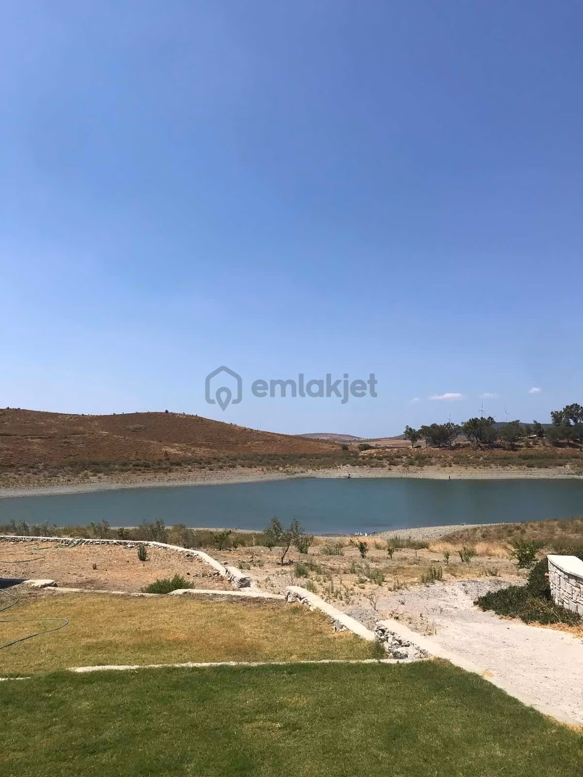 Ekoköy'de Geniş Bahçe Kullanımlı Satılık 2+1 Müstakil Ev - 18