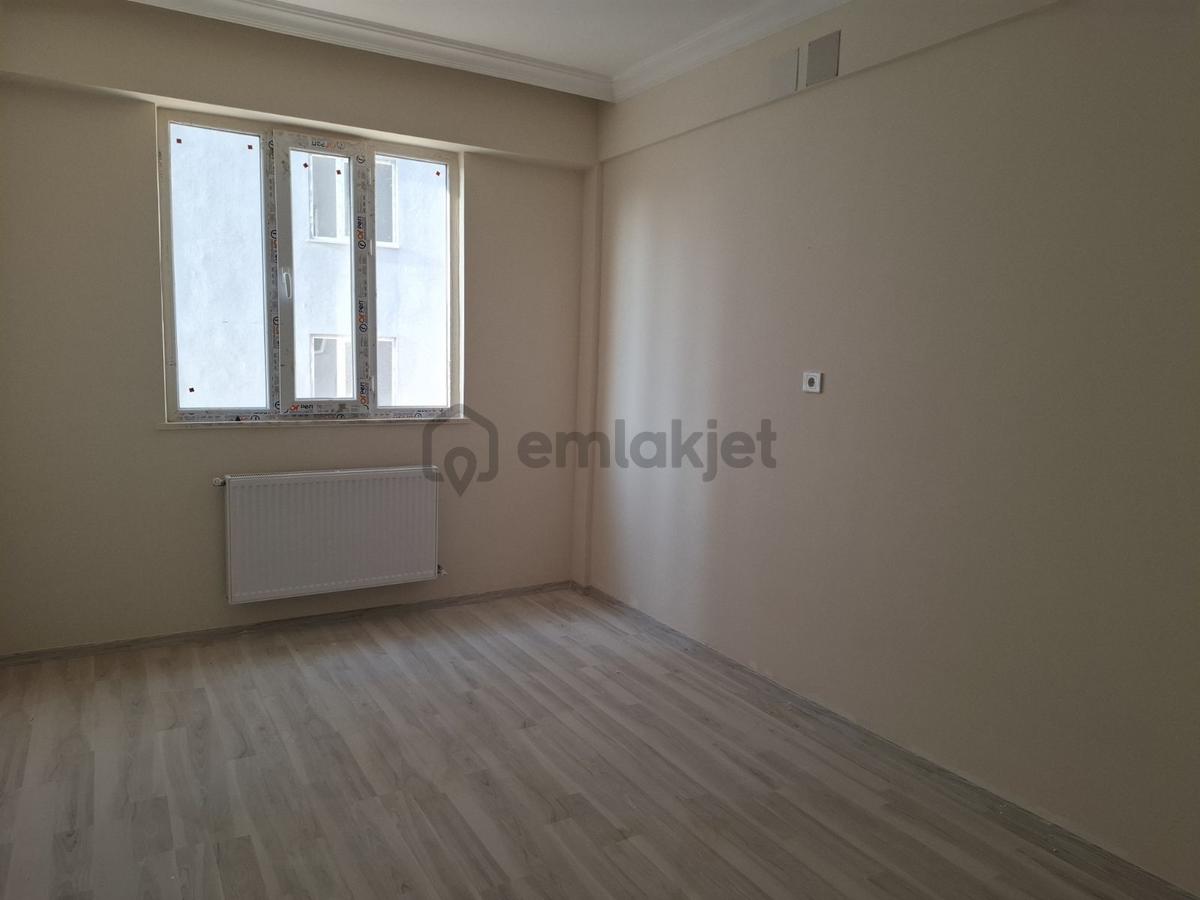 Hakev'den 15 Temmuzda Satılık Yeni Yapı Giriş Kat Daire - 13