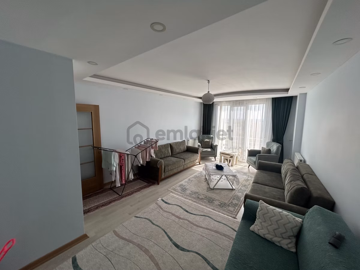 B&u Gayrimenkul'den Geniş 2+1 Satılık Daire - 6