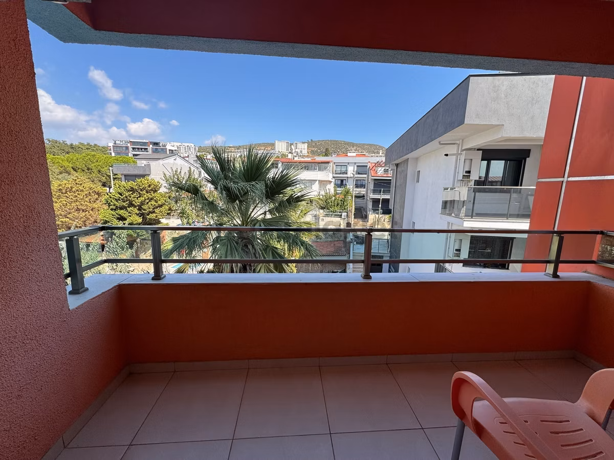 Kuşadası Marinada Satılık 1+1 Daire - 13