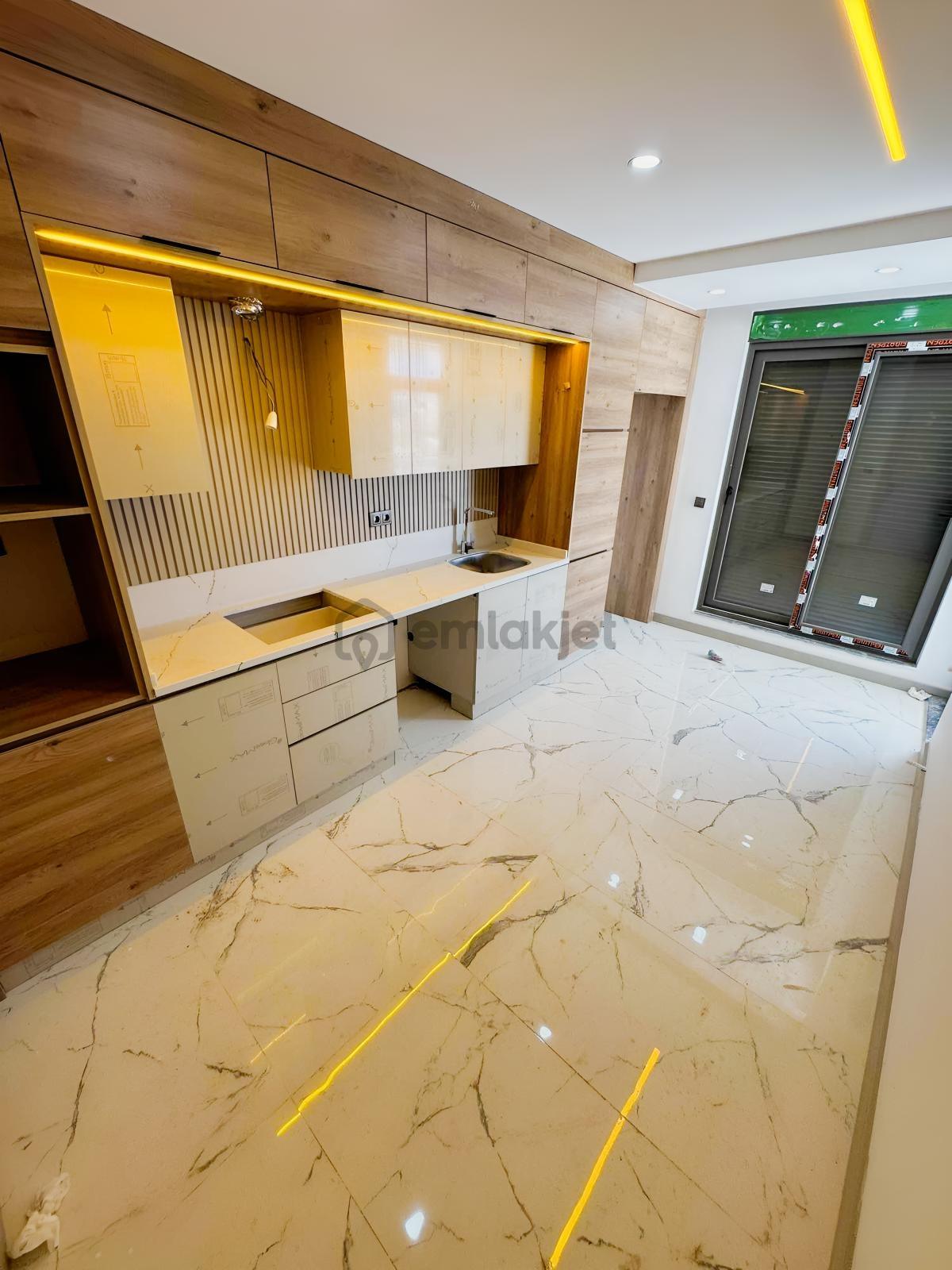 Varsak / Menderes Mah'de Lüx 90 M2 2+1 - 16