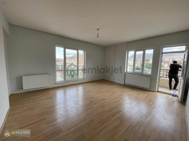 Göztepe'de 3+1 Kiralık Daire - 3