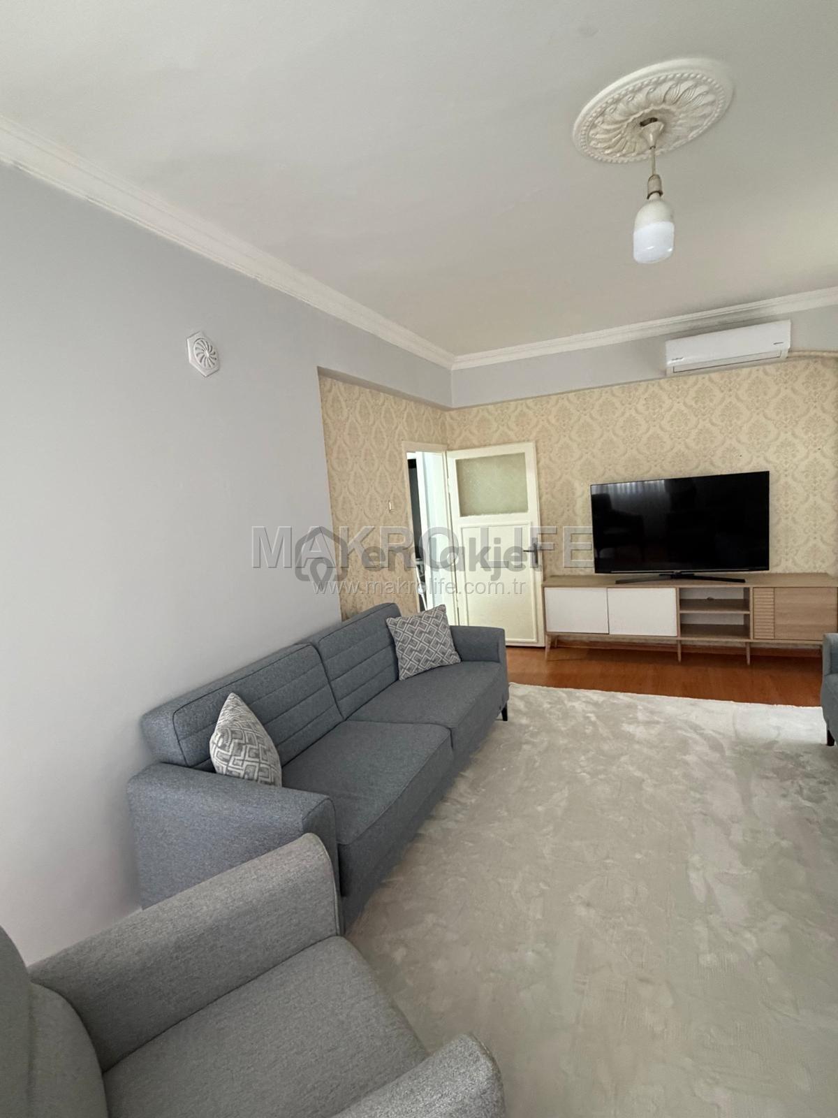 Alay Karşısı Satılık Bakımlı 2+1 110 M2 Daire - 2