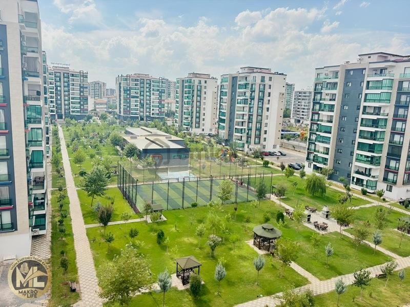 Mastfroşt Caddesi Üzerinde Görülmeye Değer 3.5+1 Satılık Daire - 32