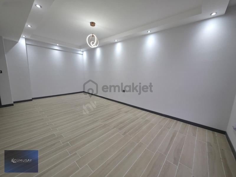 Gümüşay'dan Batıkentte Özel Garajlı Ara Kat Yerden Isıtmalı 3+1 - 11