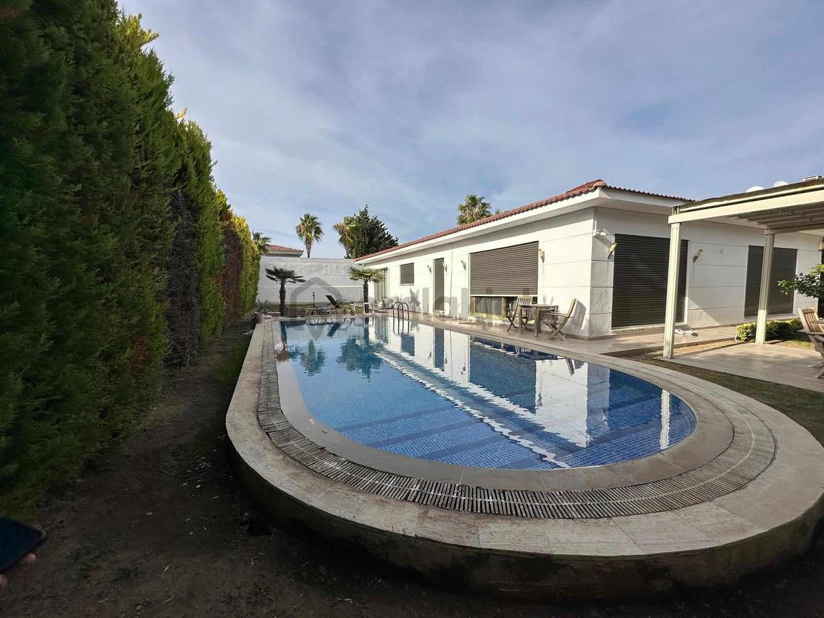 Çeşme Mamurbaba'da Satılık Müstakil Villa 800m2 Arsa İçerisinde - 32