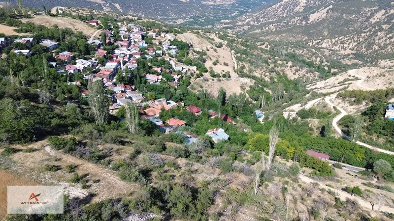 Başyayla Üzümlü Mahallesi'nde 1.252 M² Arsa İçerisinde Kerpiç Ev - 7