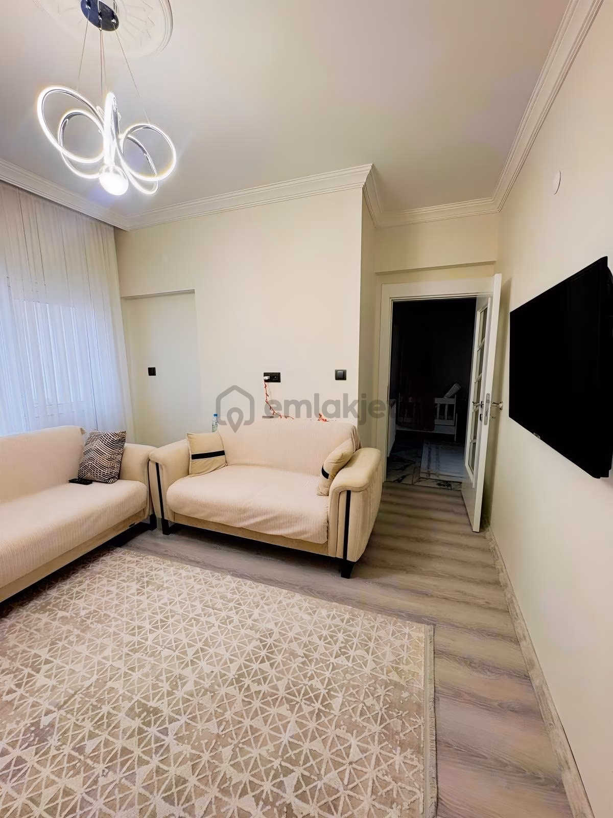 Satılık 3+1 İçi Yapılı Daire - 5