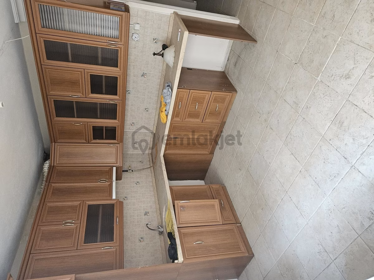 Hilaliye Caddesinde Satılık 2+1 Daire - 3