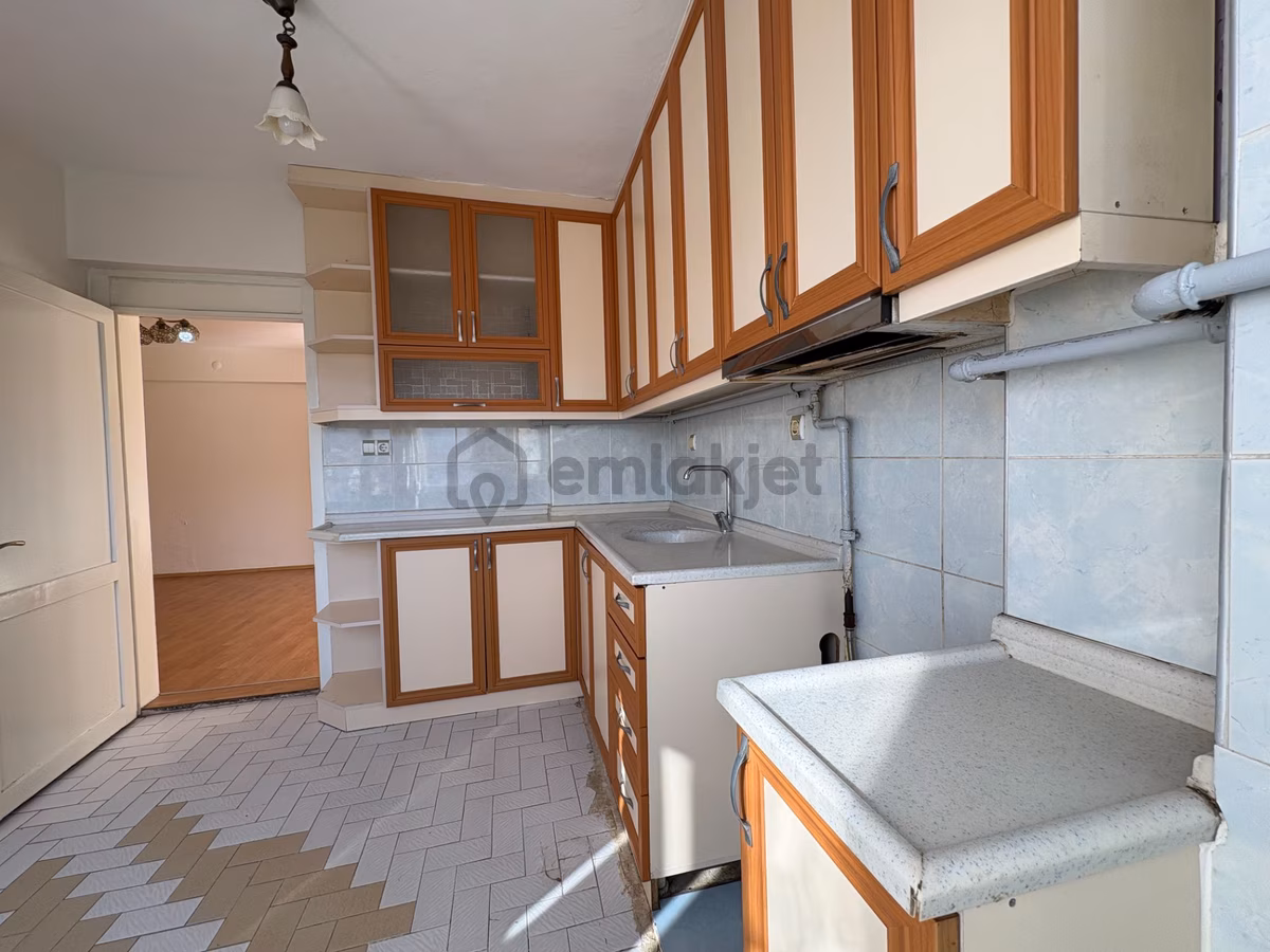 Cadde Üzeri Depozitosuz Kiralık 3+1 Daire - 12