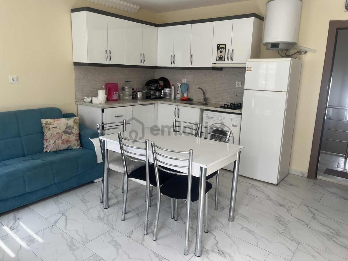 Merkezde 1+1eşyaları İyi Apart Daire - 3