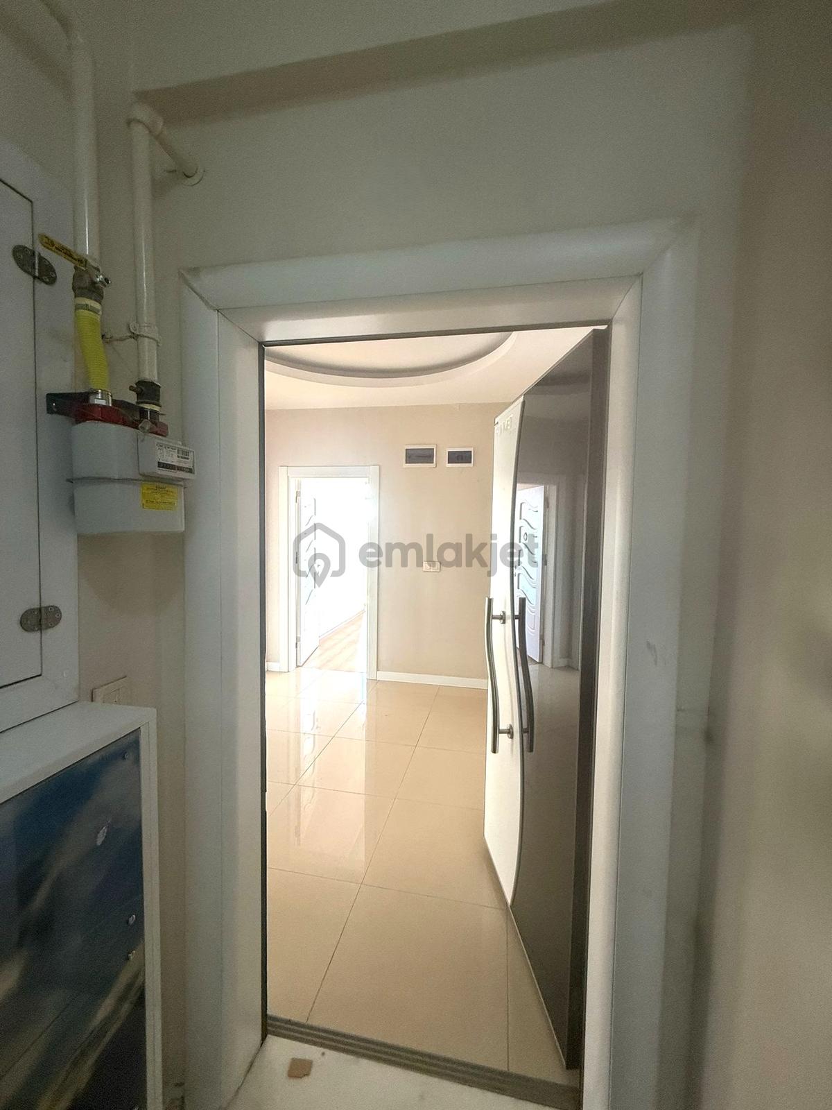 Şeker Mahallesi Site İçerisinde Boş 4+1 Satılık Daire - 38