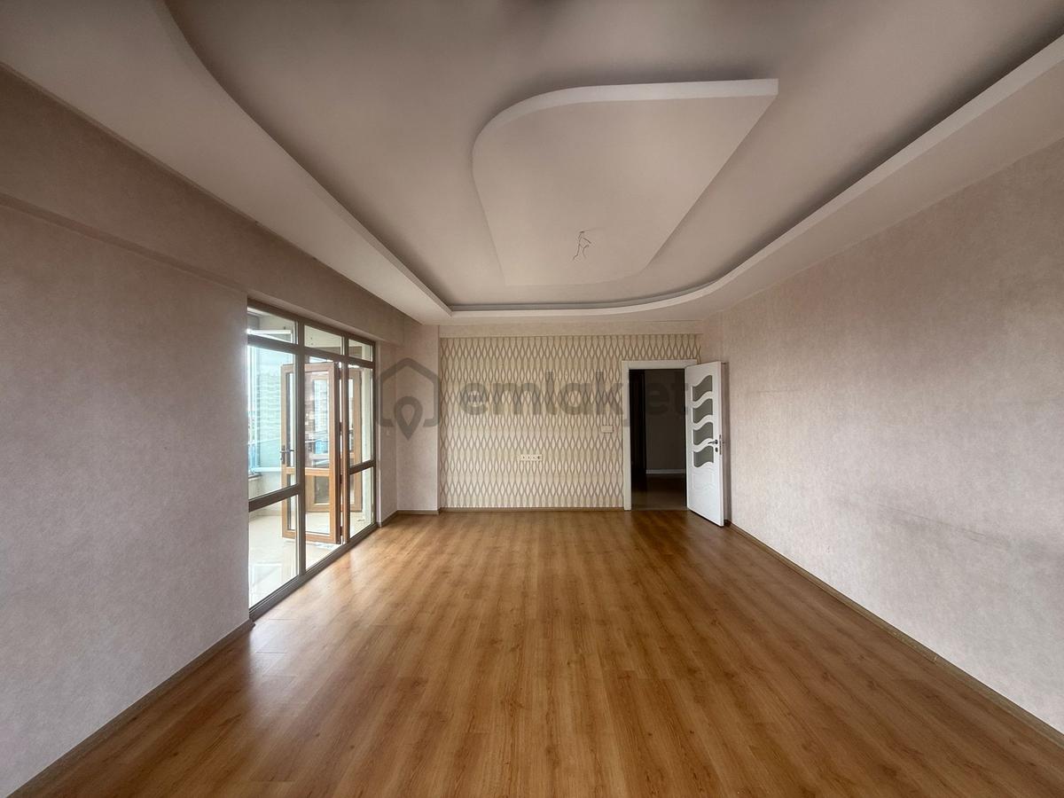 Şeker Mahallesi Site İçerisinde Boş 4+1 Satılık Daire - 4