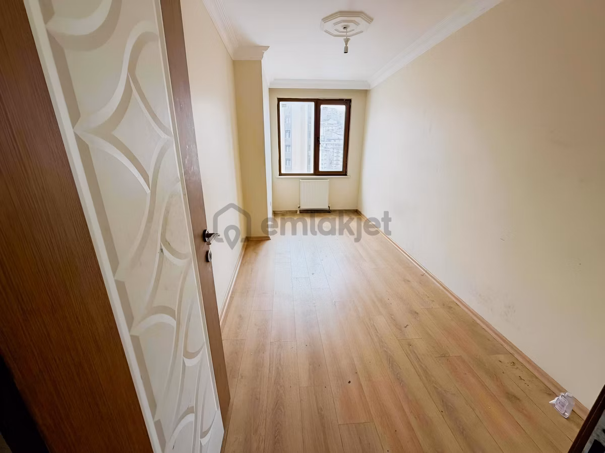 Kağıthane Hürriyet Mah Oturmaya Hazır 2+1 Ara Kat Daire - 12