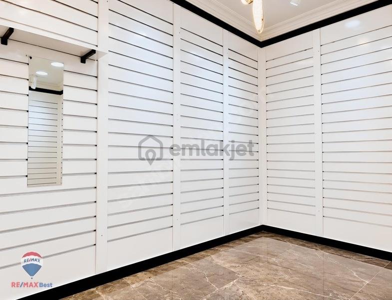 31 Bostanlıda Hareketli Konum Üzerinde Kiralık Dükkan - 4