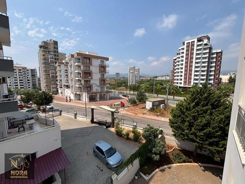 Nora'dan Cadde Üzeri Sıfır Temiz Eşyalı - 13