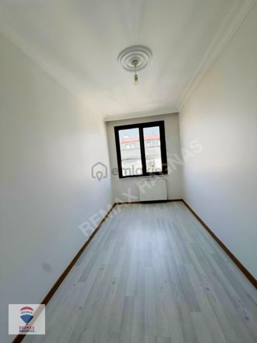 Ekşioğlu Mh 3 Cephe 3 Balkon Ara Kat 2+1 85 M2 Satılık Daire - 24