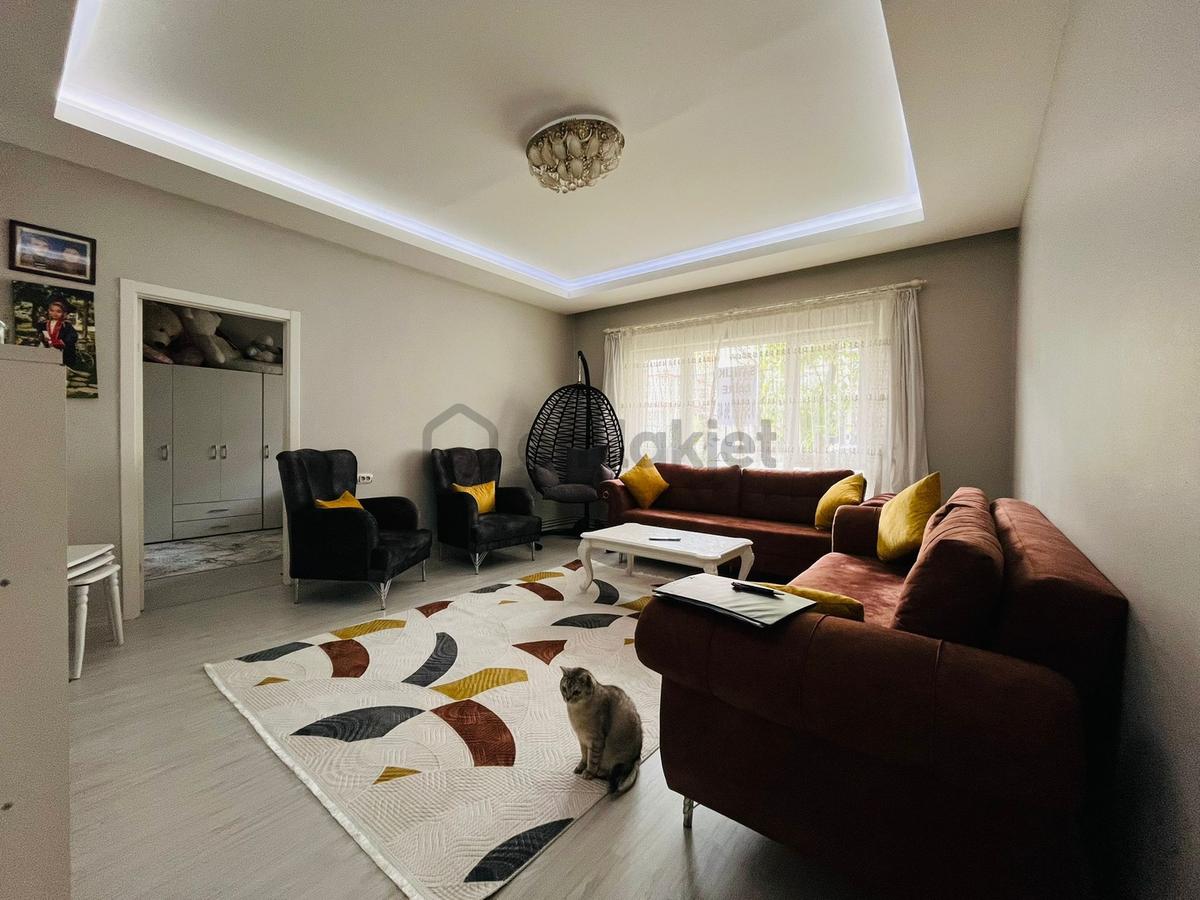Abidinpaşada Kat Konumlu 2+1 100 M2 Giriş Kat Satılık Daire_!! - 23