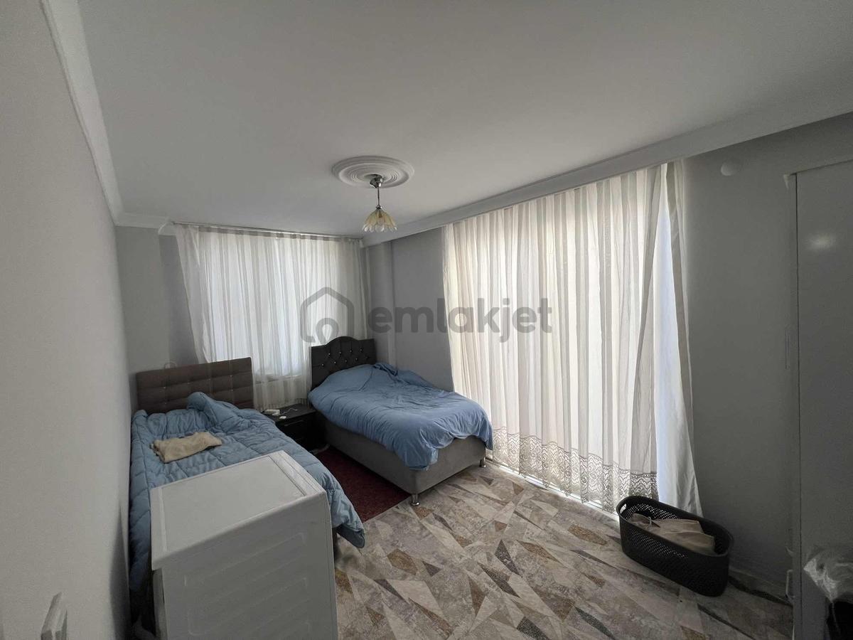 Yenikent'te 3+1 Eşyalı Büyük Daire - 9