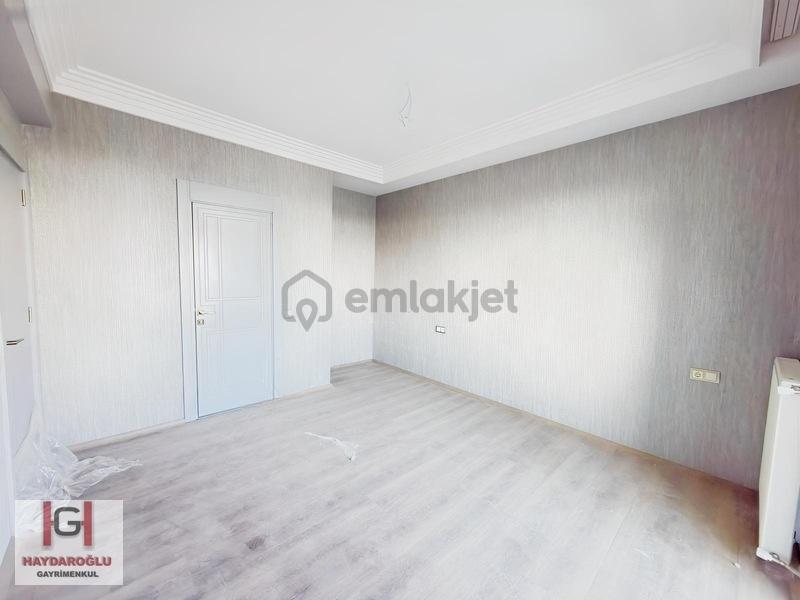 Karacaahmet 2'de Site İçi Satılık 3+1 Geniş Daire - 19