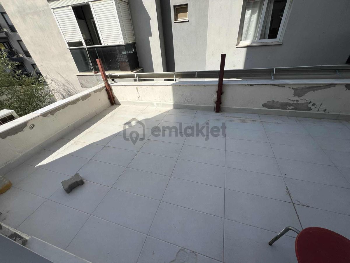 Yenikent'te Eşyalı Klimalı 1+1 Daire - 16