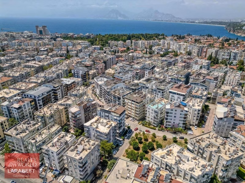 Şehir Merkezinde Havuzlu 1+1 Lüks Eşyalı Daire - 26