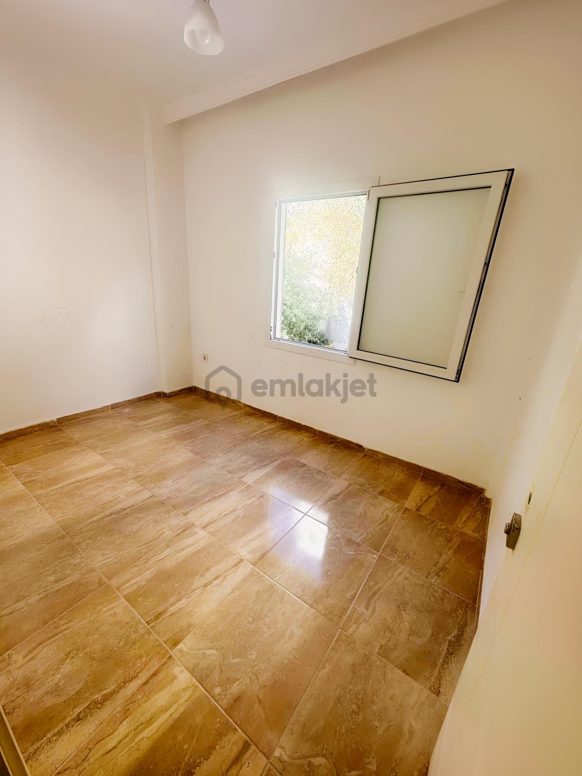 Bodrum Ortakent Yahşi'de Site İçinde 220m2 Tribleks Villa - 2