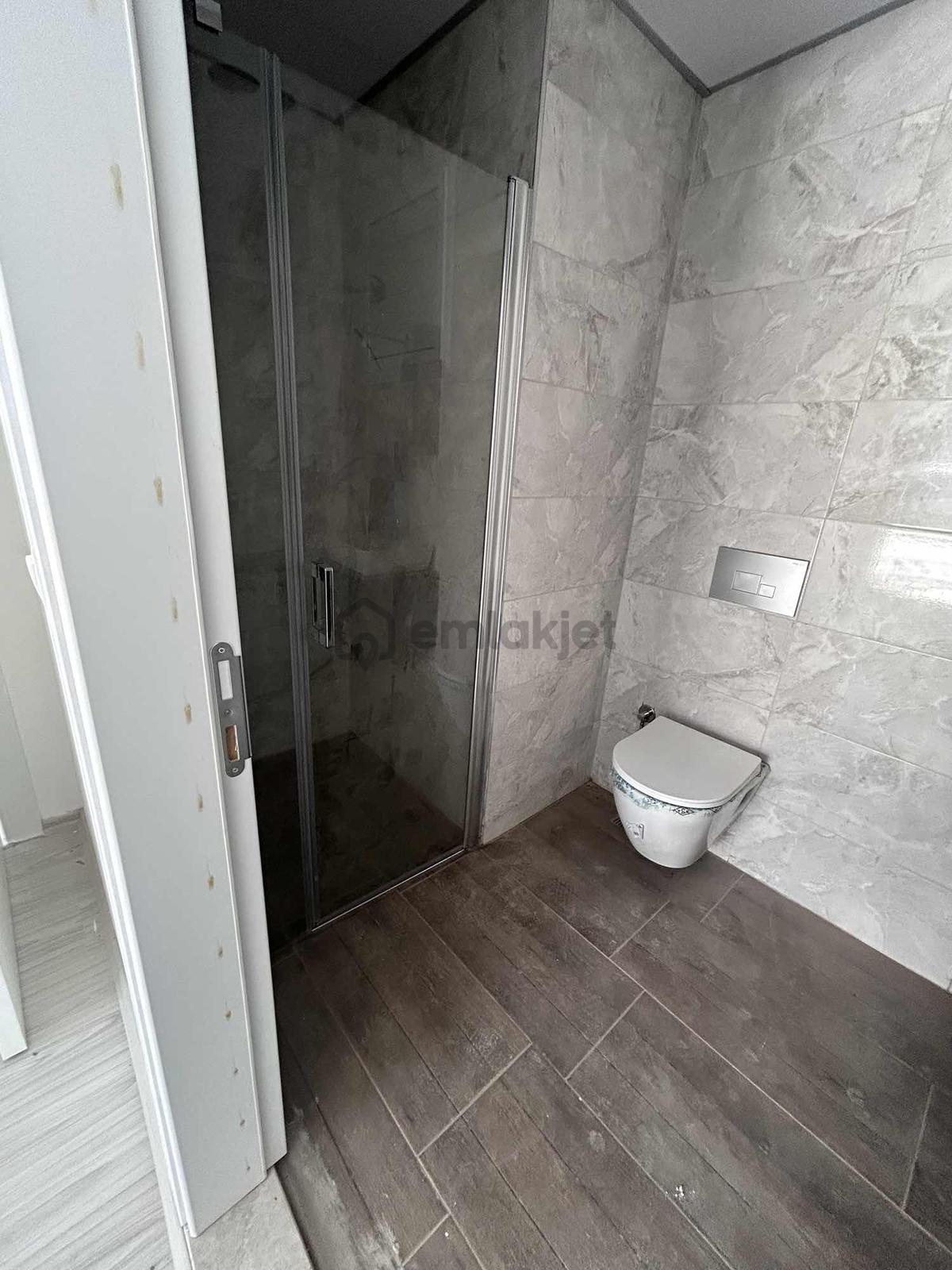 Havuzlu Site İçinde 3+1 - 9