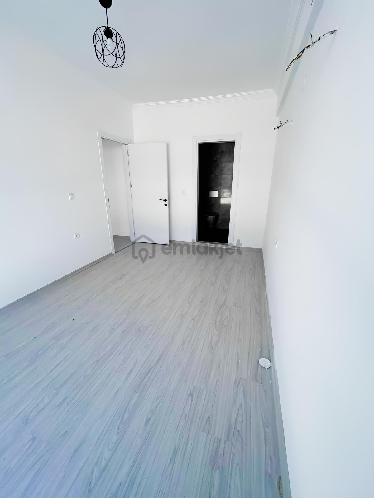 Havuzlu Site İçinde 3+1 - 8