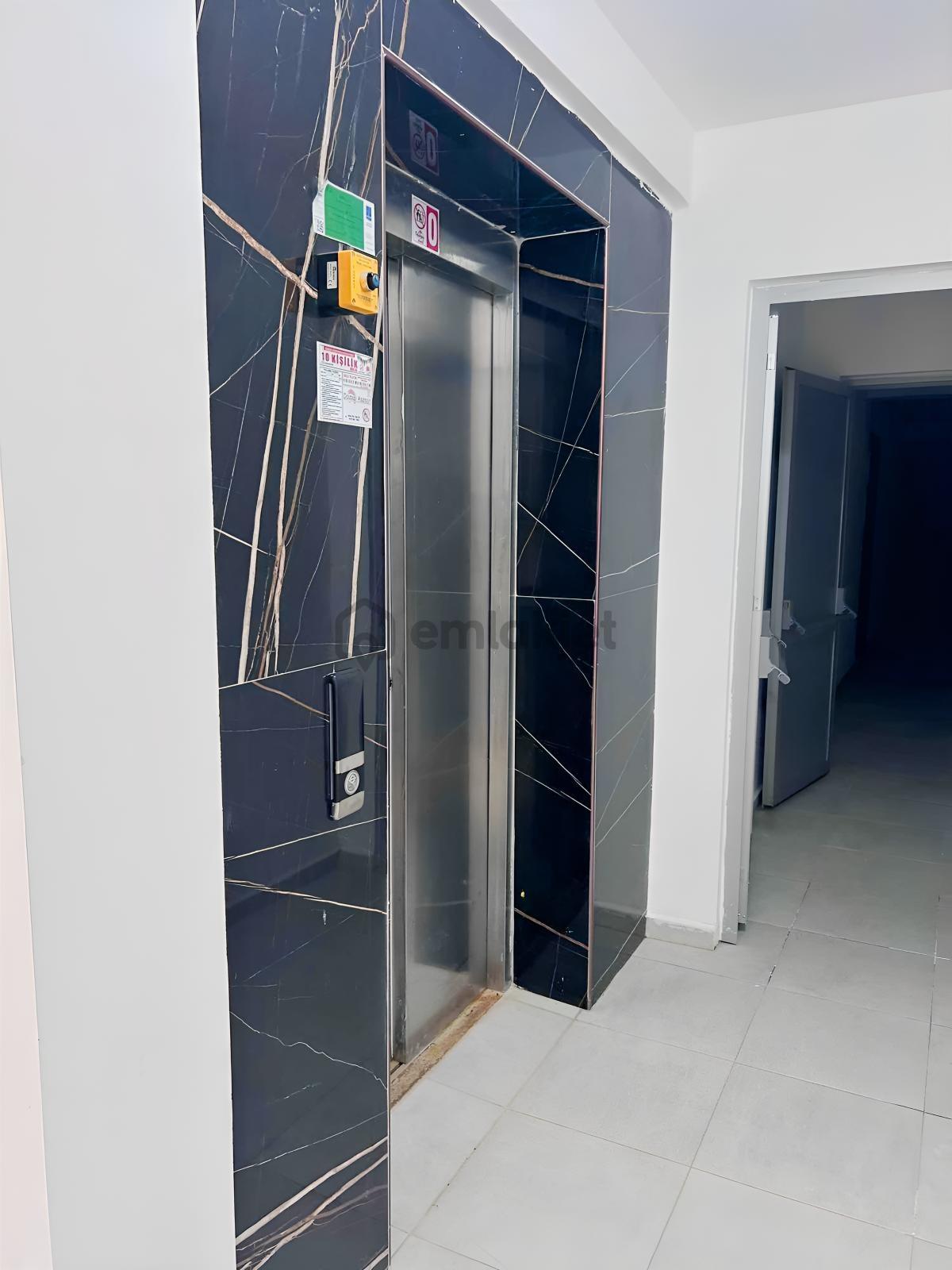 Havuzlu Site İçinde 3+1 - 25